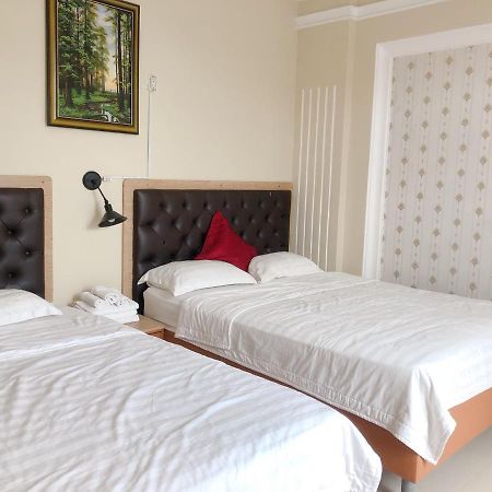 Royal Hotel Хошимин Экстерьер фото